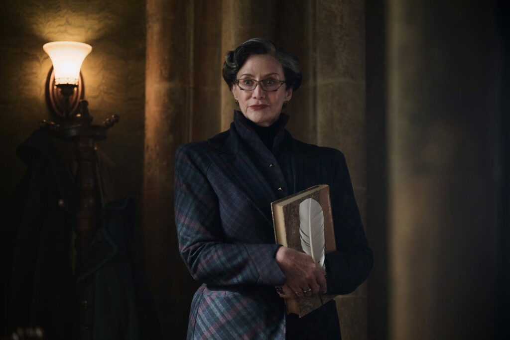 Janet McTeer est Minerva McGonagall dans la nouvelle série Harry Potter / HBO